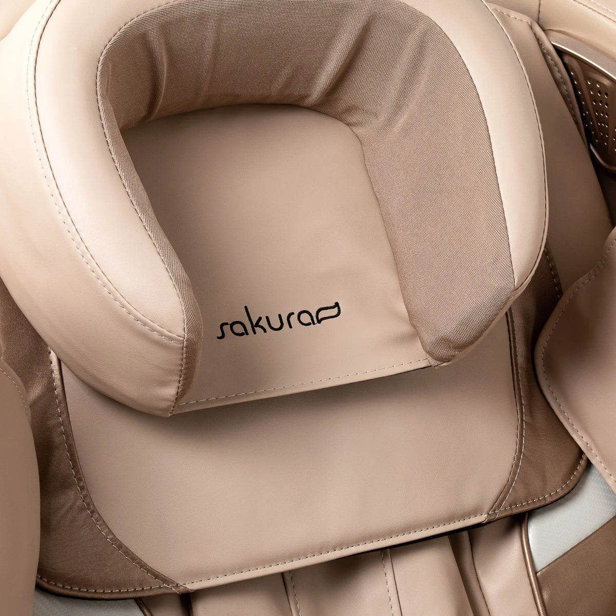 Sakura Prime 101 massage chair white